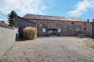 a vendre Société immobilière dans le brabant wallon ayant un Immeuble de 3 unités