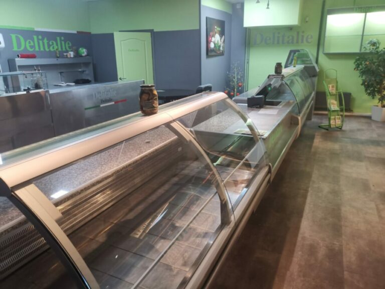Boutique traiteur Italien à reprendre, installé à l’entrée du passage Champagne à côté du Delhaize.