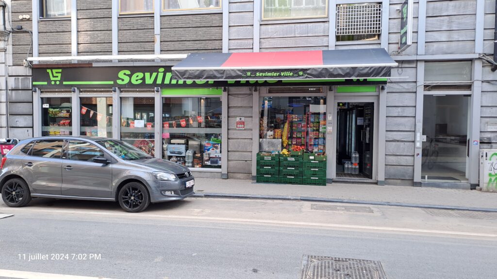 Commerce d'alimentation générale à remettre.