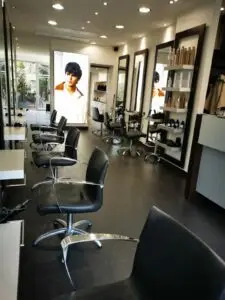 salon de coiffure à vendre avec habitation uccle